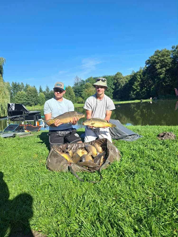 Sezon 2025 WhatsApp 90